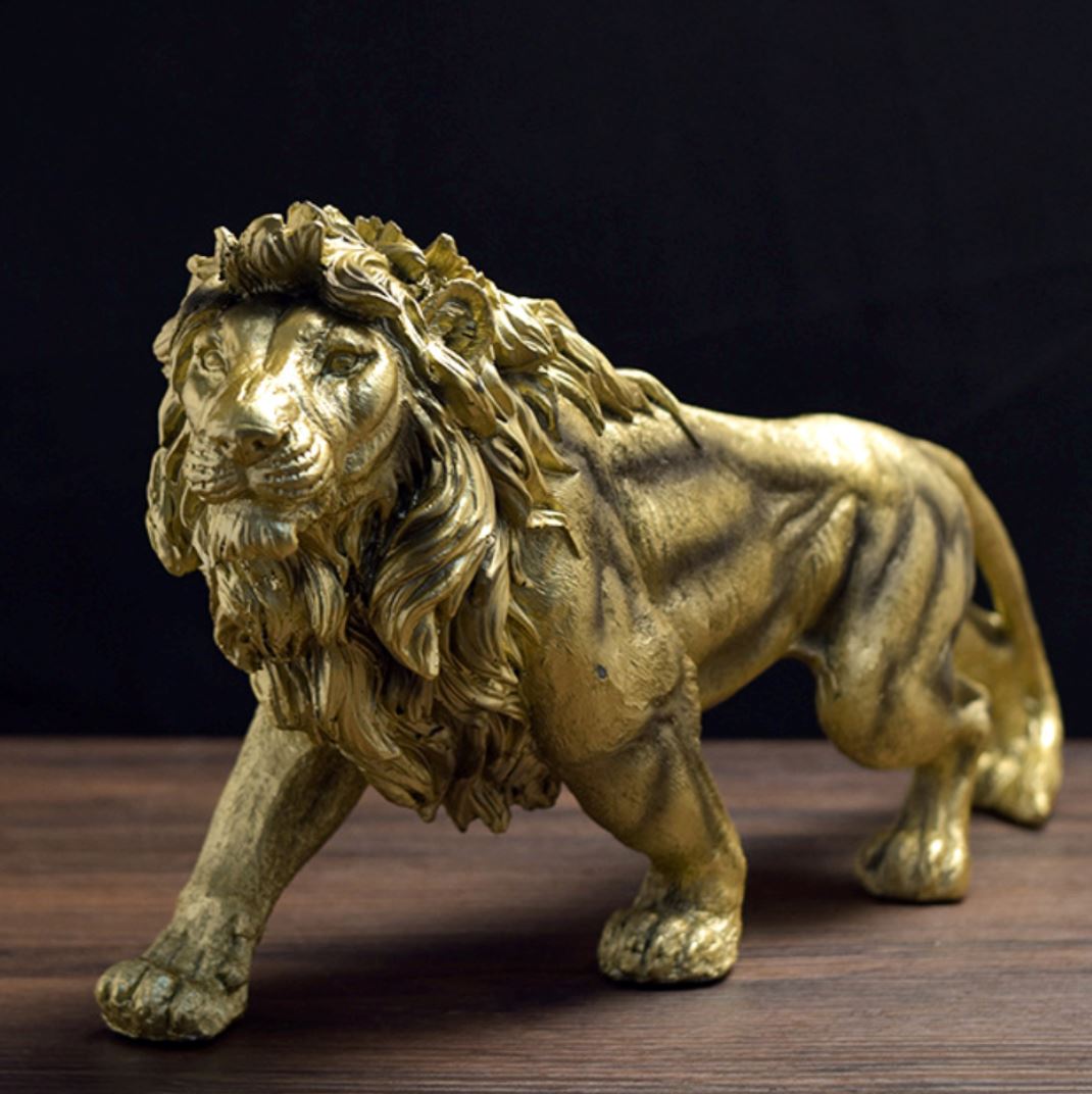 Escultura Leão Dourado 41x18cm resina Conceito 