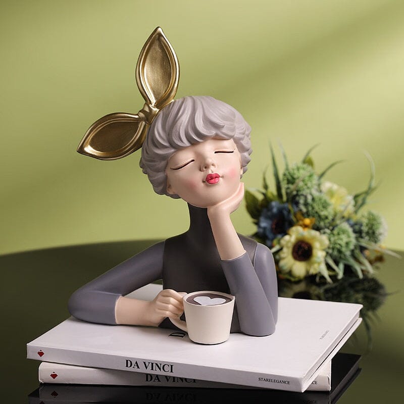Escultura de Boneca Milly Café Resina - 0055 Conceito 