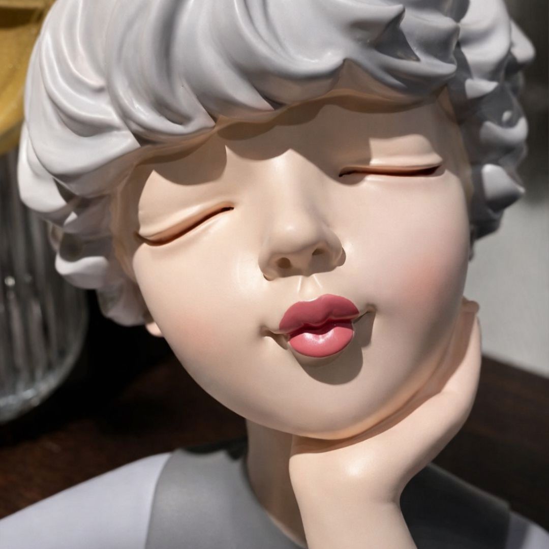 Escultura de Boneca Milly Café Resina - 0055 Conceito 