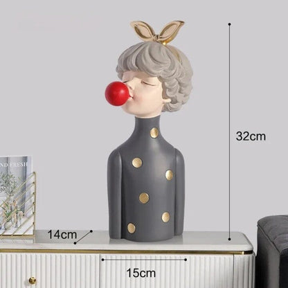 Escultura de Boneca Milly Chiclete Conceito Cinza 32cm 