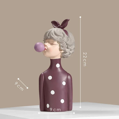 Escultura de Boneca Milly Chiclete Conceito Roxo 22cm 