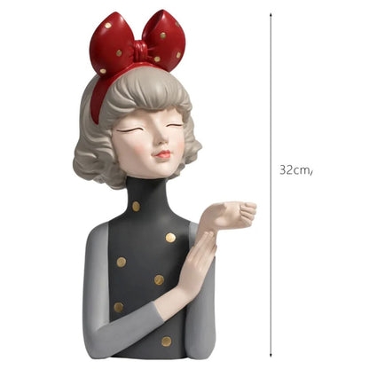 Escultura de Boneca Milly - Suporte para Taça e Garrafa Conceito 