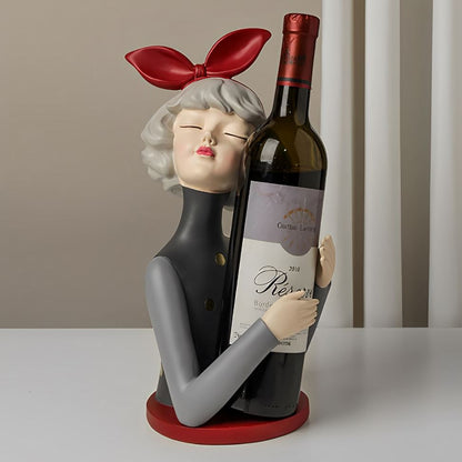 Escultura de Boneca Milly - Suporte para Taça e Garrafa Conceito Porta Garrafa 