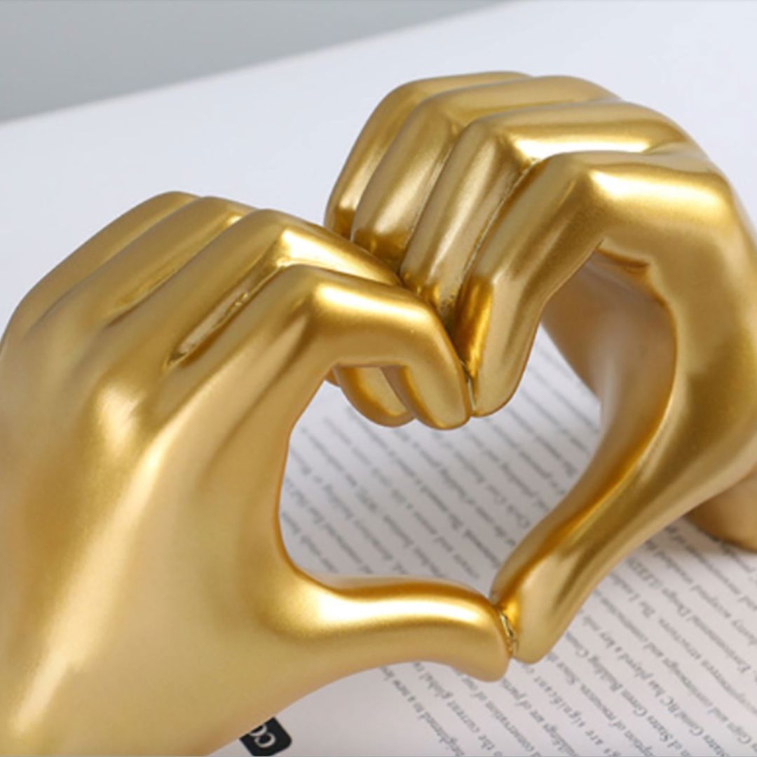 Escultura de Coração - In Love Resina - 0011 Conceito 