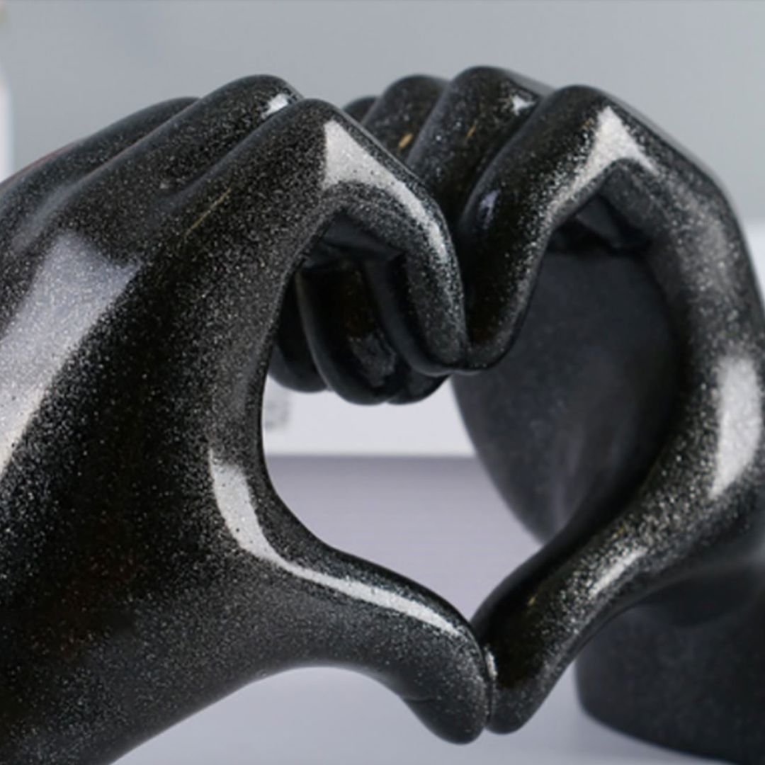 Escultura de Coração - In Love Resina - 0011 Conceito 