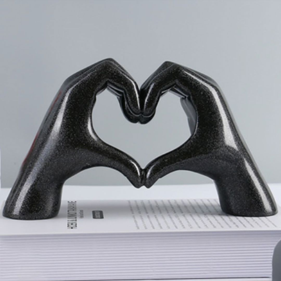Escultura de Coração - In Love Resina - 0011 Conceito Preto 