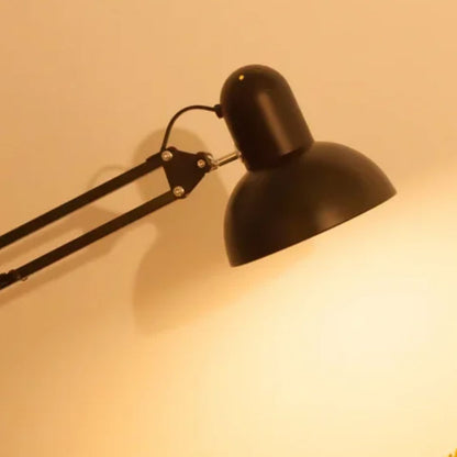 Luminária de Mesa Articulada Focus Light Conceito 