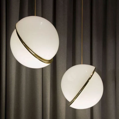 Lustre Pendente Luxuoso Moon Light em LED ### Conceito 