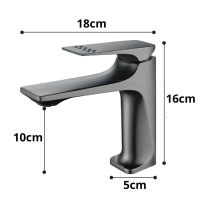 Torneira Clássica Diamond Escovada ### Conceito 