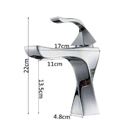 Torneira Clássica Tressed Monocomando - Água Quente e Fria ### Conceito 