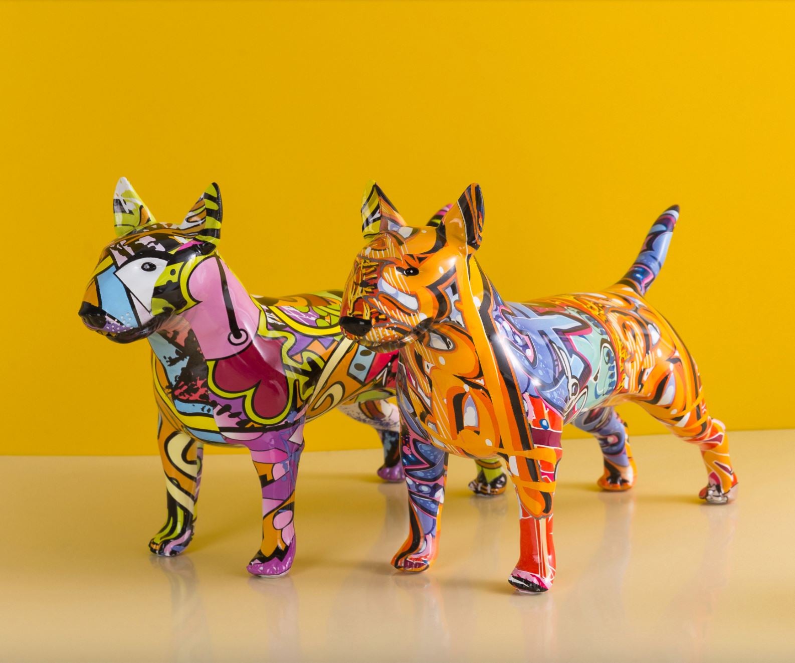 Escultura Bull Terrier Grafite Street & Colors Conceito 