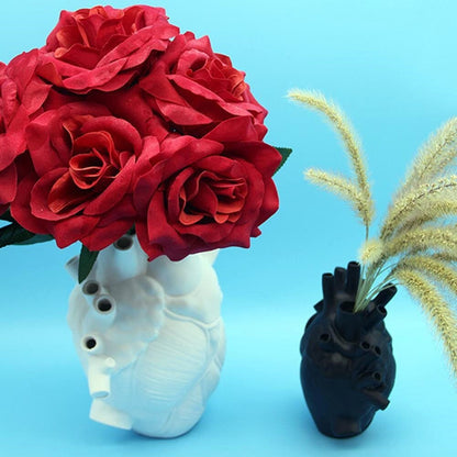 Escultura Coração de Vaso em Resina resina Conceito 